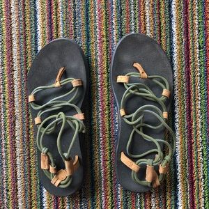 Teva Women’s Voya Infinity sandals